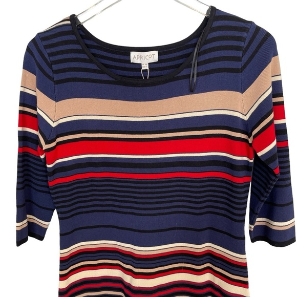 APRICOT Blue and Red Ribbed Sheath Dress with Crew Neck - Picture 6 of 13